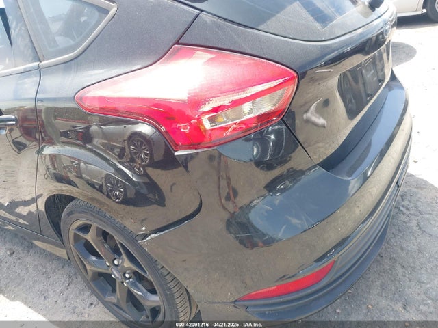 1FADP3L91GL328258 Ford FOCUS ST