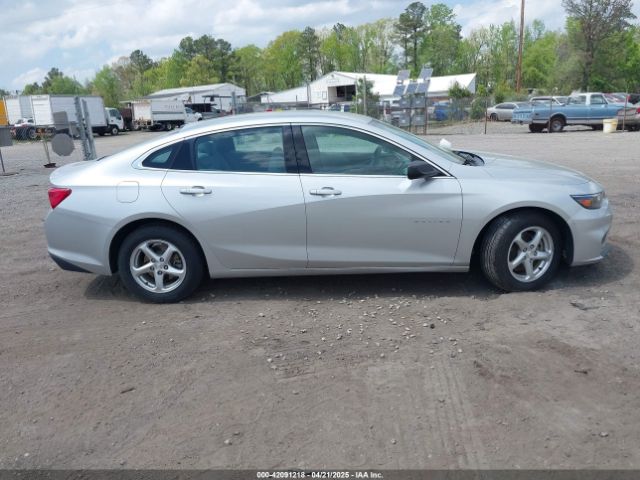 1G1ZC5ST4HF218690 Chevrolet Malibu 1fl
