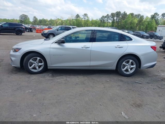 1G1ZC5ST4HF218690 Chevrolet Malibu 1fl