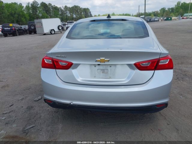 1G1ZC5ST4HF218690 Chevrolet Malibu 1fl
