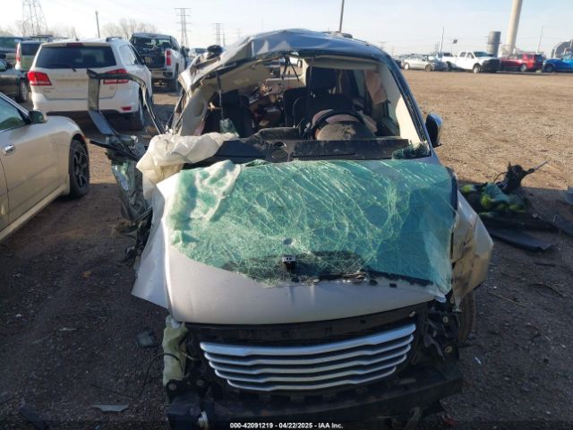 2C4RC1CG0ER409674 Chrysler Town & Country Touring-l
