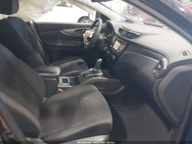JN1BJ1CR8HW142453 Nissan Rogue Sport S