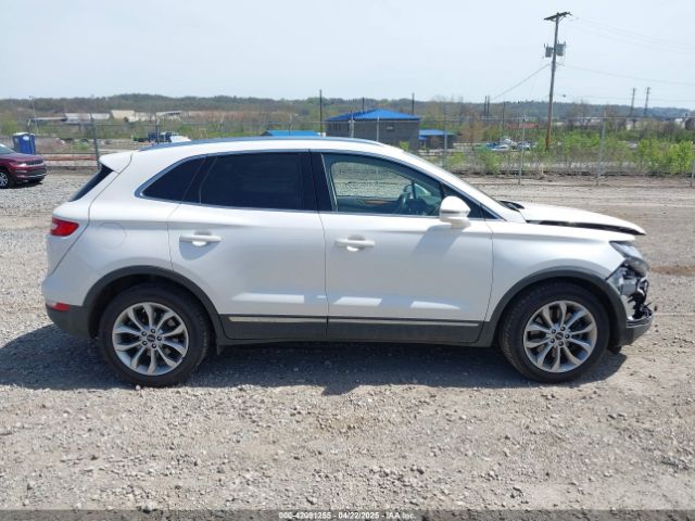 5LMCJ2D90JUL14751 Lincoln MKC SELECT