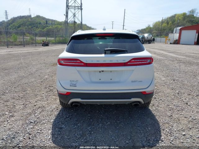 5LMCJ2D90JUL14751 Lincoln MKC SELECT