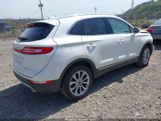 5LMCJ2D90JUL14751 Lincoln MKC SELECT