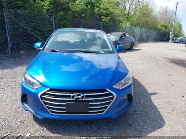 5NPD84LF3JH318796 Hyundai ELANTRA SEL