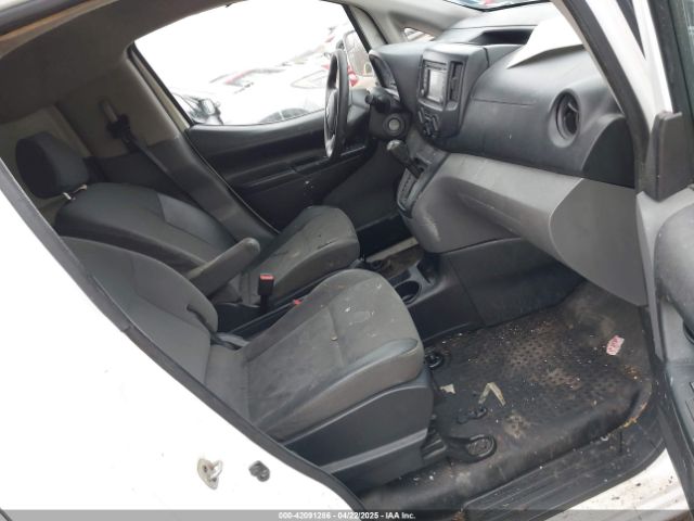 3N6CM0KN8HK698398 Nissan NV200 SV