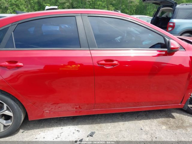 3KPF24AD8KE063452 KIA Forte Lxs