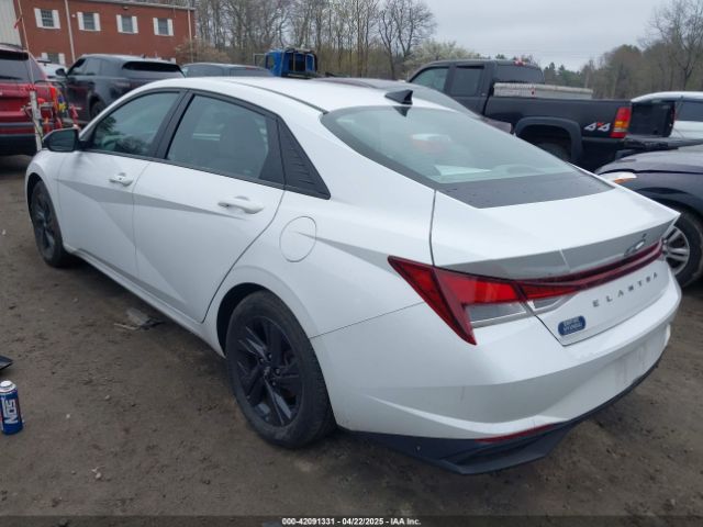 2022 HYUNDAI ELANTRA 5NPLS4AG6NH057761 Photo 2