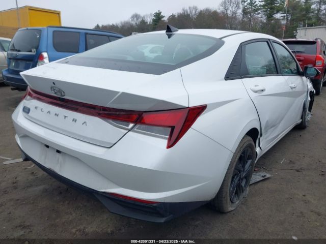 2022 HYUNDAI ELANTRA 5NPLS4AG6NH057761 Photo 3