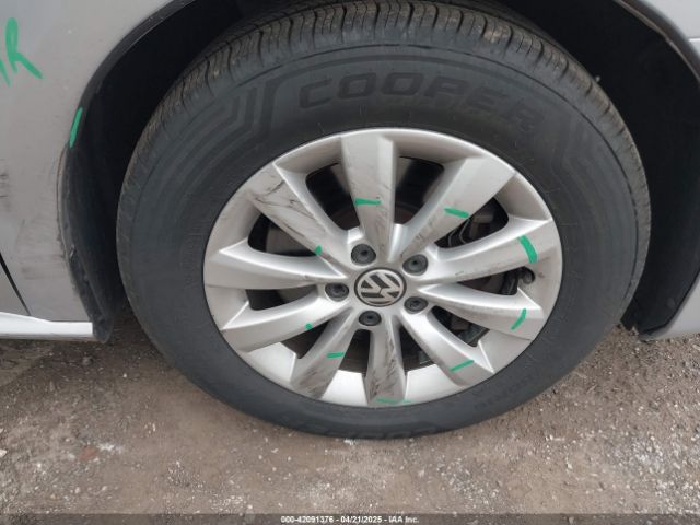 1VWAT7A32FC003645 Volkswagen Passat 1.8t Wolfsburg Edition