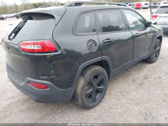 1C4PJMCB7JD555019 Jeep Cherokee Latitude 4x4