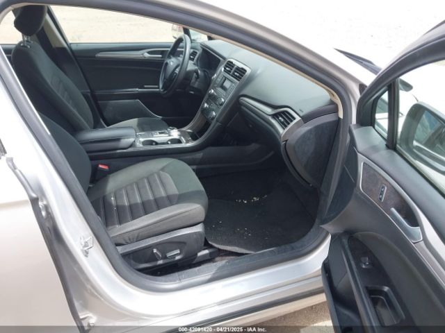 3FA6P0H72HR405057 Ford FUSION SE