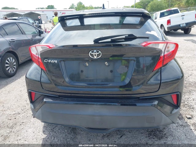 Toyota C-HR XLE 2018 NMTKHMBX0JR008423 Image 16