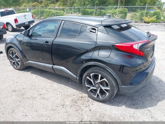 Toyota C-HR XLE 2018 NMTKHMBX0JR008423 Image 3