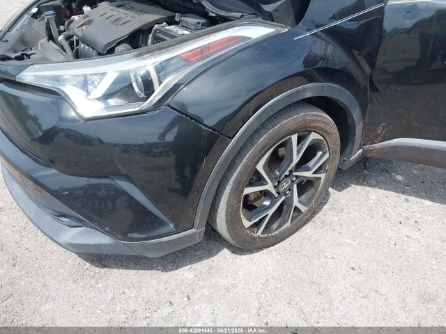 Toyota C-HR XLE 2018 NMTKHMBX0JR008423 Image 6