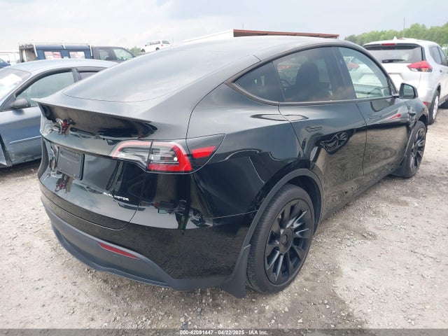 2024 TESLA MODEL Y 7SAYGDEE6RA271573 Photo 3