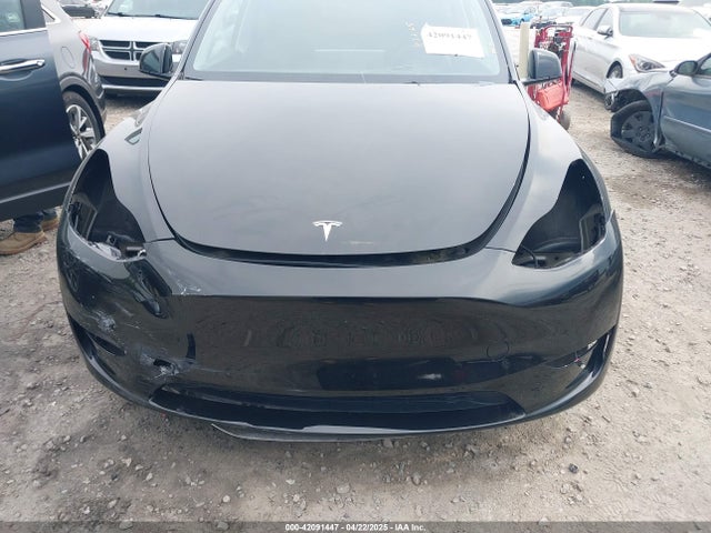 2024 TESLA MODEL Y 7SAYGDEE6RA271573 Photo 5