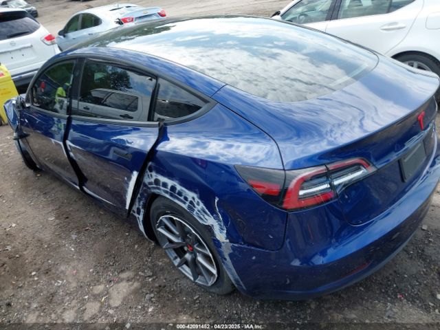 2022 TESLA MODEL 3 5YJ3E1EB4NF184088 Photo 2