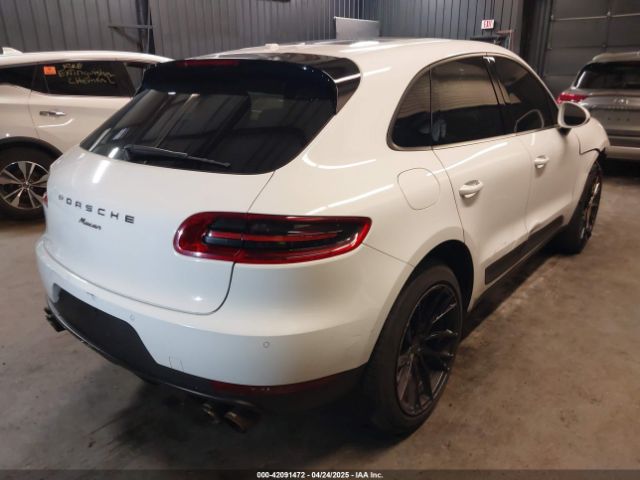 2018 PORSCHE MACAN WP1AA2A53JLB21210 Photo 3