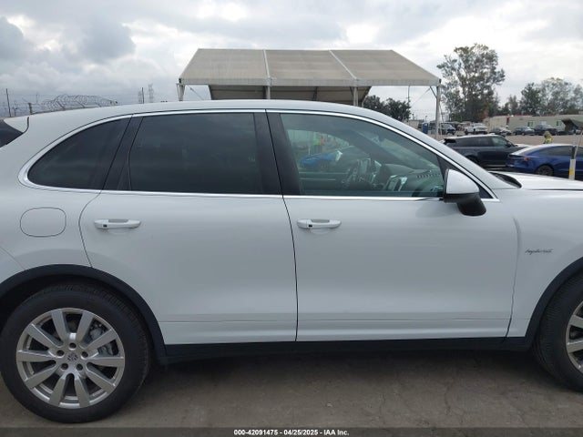 WP1AE2A28ELA51123 Porsche Cayenne Hybrid S