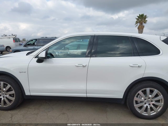 WP1AE2A28ELA51123 Porsche Cayenne Hybrid S