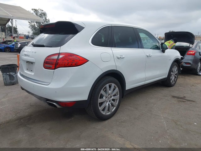WP1AE2A28ELA51123 Porsche Cayenne Hybrid S