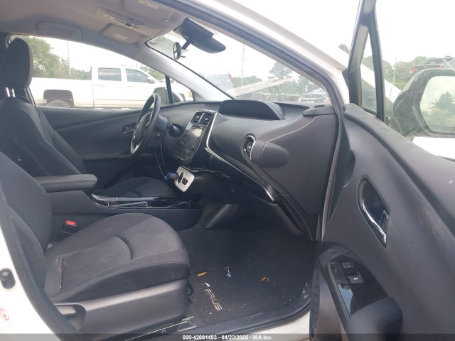 JTDKARFUXH3040780 Toyota Prius