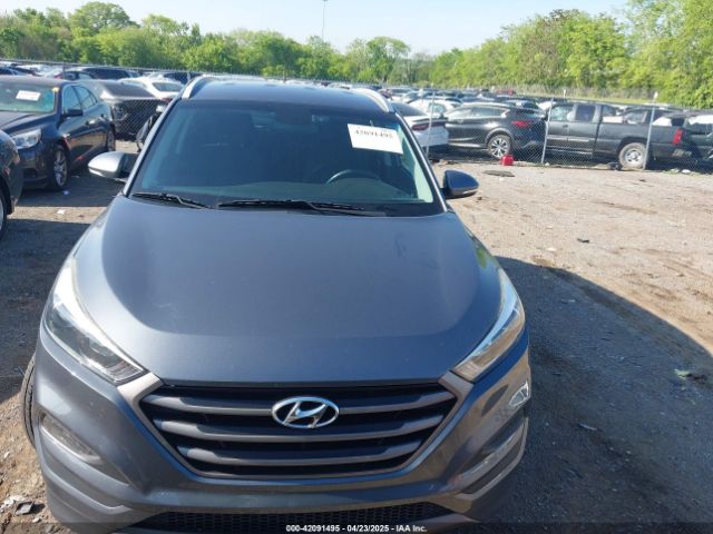KM8J33A22GU027907 Hyundai Tucson Sport