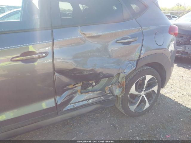 KM8J33A22GU027907 Hyundai Tucson Sport