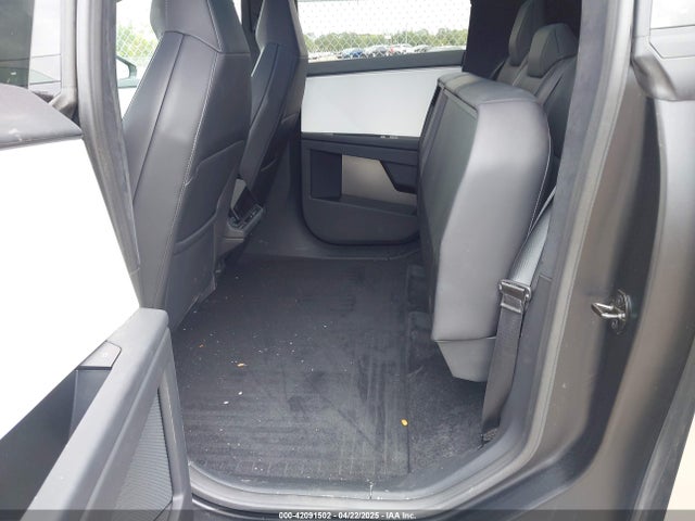 2024 TESLA CYBERTRUCK 7G2CEHED5RA001548 Photo 7