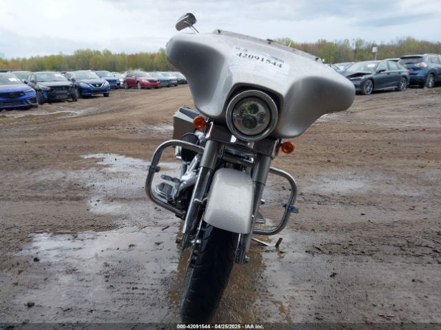 2009 HARLEY-DAVIDSON FLHX 1HD1KB4179Y638658 Photo 4