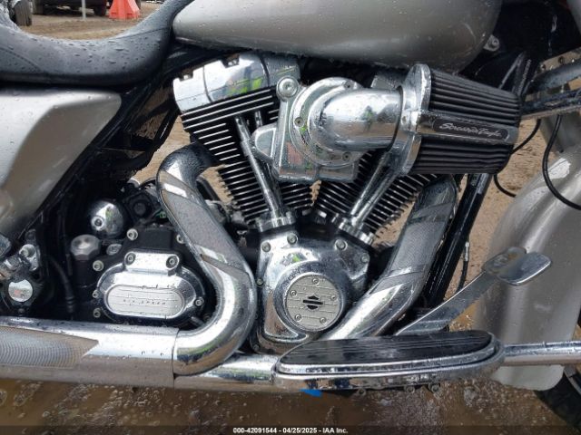 2009 HARLEY-DAVIDSON FLHX 1HD1KB4179Y638658 Photo 7