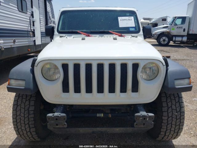 1C4HJXDG8JW127299 Jeep Wrangler Unlimited Sport S 4x4