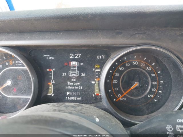 1C4HJXDG8JW127299 Jeep Wrangler Unlimited Sport S 4x4