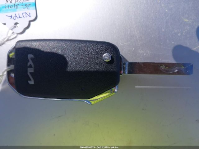 3KPF24AD6NE474949 KIA Forte Lxs