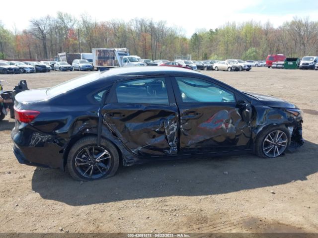 3KPF24AD6NE474949 KIA Forte Lxs