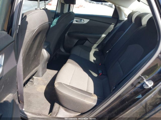 3KPF24AD6NE474949 KIA Forte Lxs