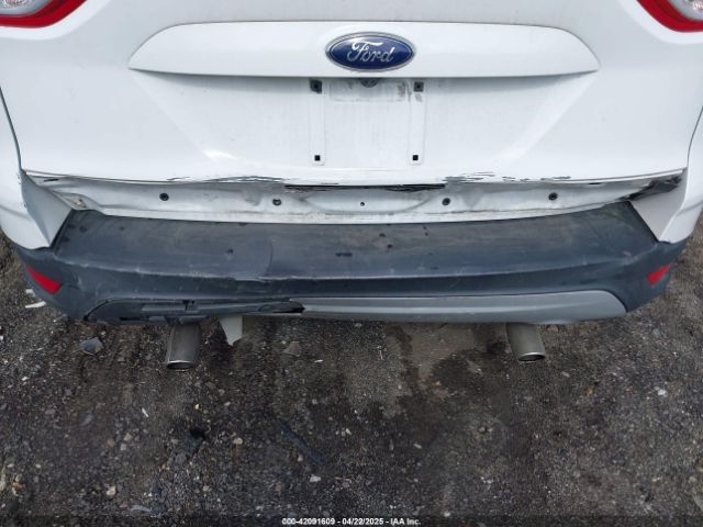 1FMCU9GX0EUC01398 Ford ESCAPE SE
