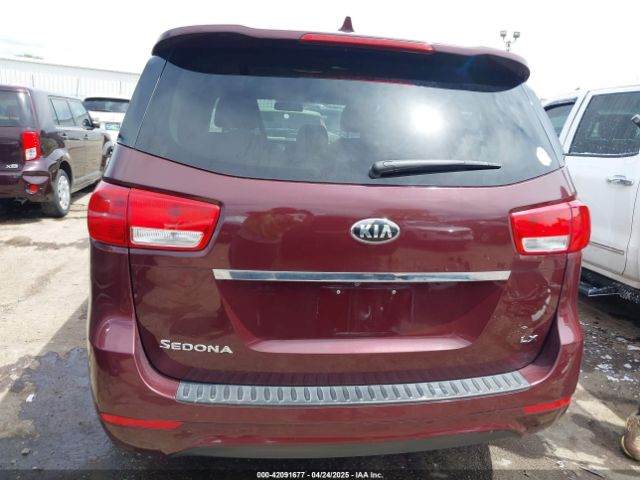KNDMB5C10H6229106 KIA SEDONA LX