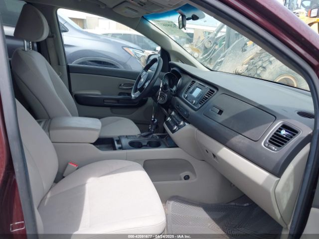 KNDMB5C10H6229106 KIA SEDONA LX