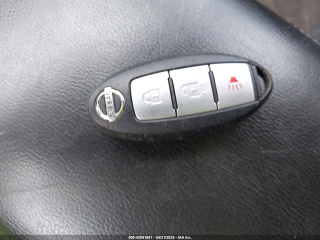 5N1AT2MT1EC863385 Nissan ROGUE SV