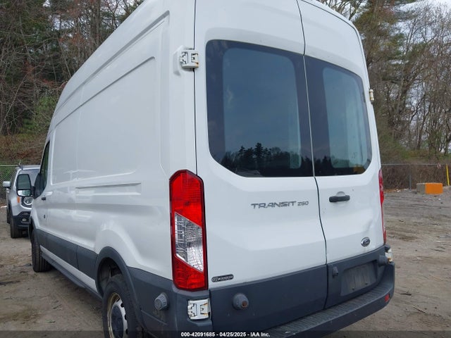 42091685 :رقم المزاد ، 1FTYR2XM3GKB21990 vin ، 2016 Ford Transit-250 مزاد بيع
