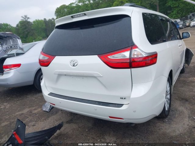 5TDYZ3DC4HS847398 Toyota Sienna Xle 8 Passenger