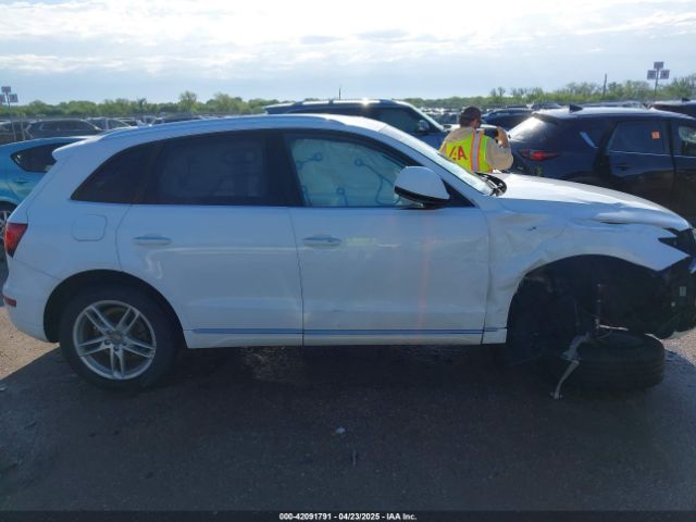 WA1C2AFP0HA021058 Audi Q5 2.0t Premium