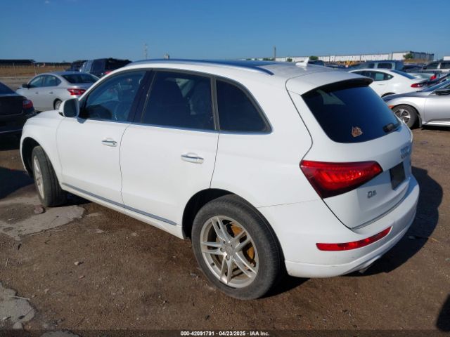 WA1C2AFP0HA021058 Audi Q5 2.0t Premium