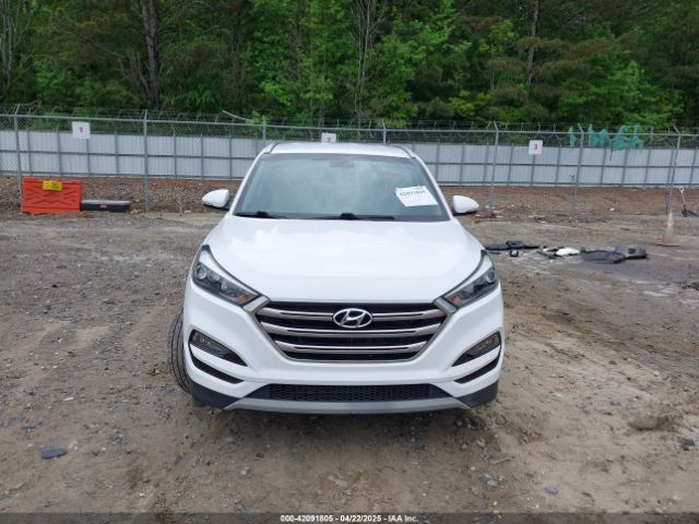 KM8J33A28HU346908 Hyundai Tucson Limited