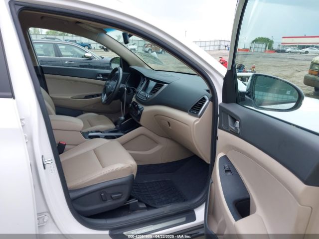 KM8J33A28HU346908 Hyundai Tucson Limited