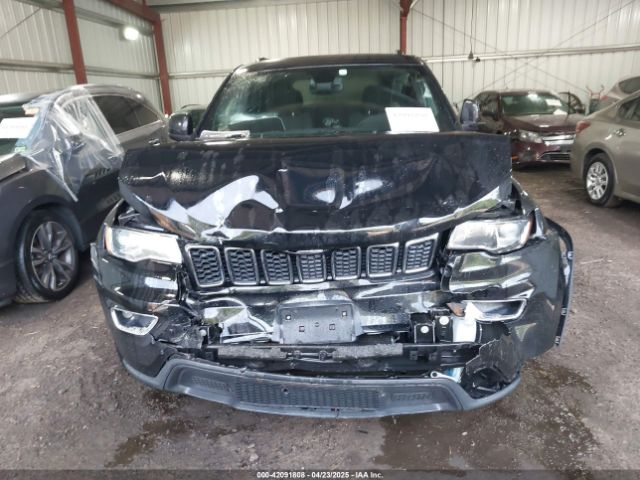 1C4RJFAG3HC624453 Jeep Grand Cherokee Laredo 4x4