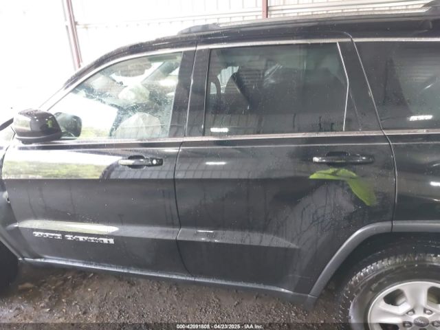 1C4RJFAG3HC624453 Jeep Grand Cherokee Laredo 4x4